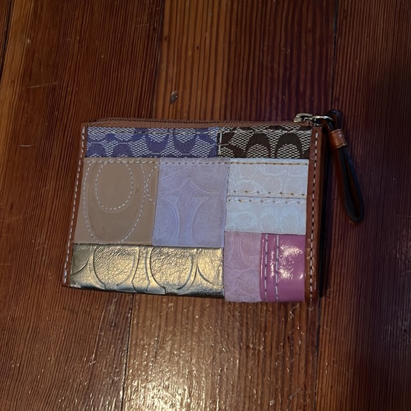 Vintage Coach Coin Purse - Picture 2 of 4